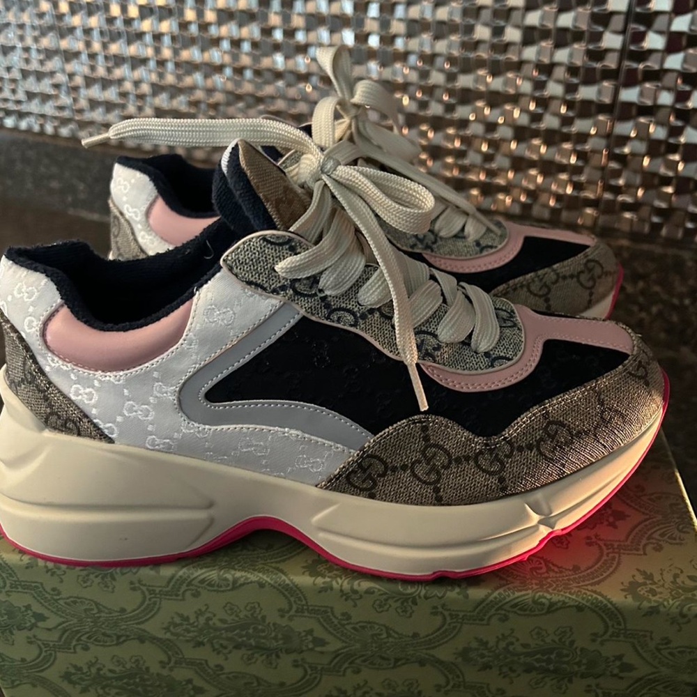 Authentic Women’s Gucci GG Rhyton Sneakers